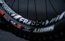 COMMENCAL FURIOUS ALC 15 COMMENCAL FURIOUS ALC -Sacoche vélo Magasin de vente 21FURALC 06 2000