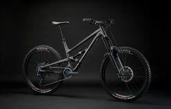 COMMENCAL CLASH RACE DARK SLATE 2 -Sacoche vélo Magasin de vente 22CLASHRGR 02 2000