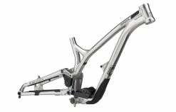 CADRE COMMENCAL SUPREME DH HIGH POLISHED 5 CADRE COMMENCAL SUPREME DH HIGH POLISHED -Sacoche vélo Magasin de vente 22CSUPHP 01 2000
