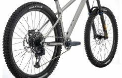 COMMENCAL META HT AM OHLINS EDITION SILVER -Sacoche vélo Magasin de vente 22METAHTAMOH 02 2000