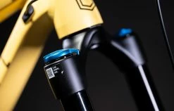 COMMENCAL META TR MELLOW YELLOW -Sacoche vélo Magasin de vente 22METATRALC2005C 02 2000