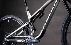 COMMENCAL META TR SEVENTIES GREEN -Sacoche vélo Magasin de vente 22METATRALC8340C 02 2000