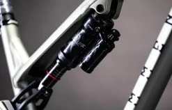 COMMENCAL META TR SEVENTIES GREEN -Sacoche vélo Magasin de vente 22METATRALC8340C 05 2000