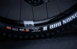 COMMENCAL META TR METALLIC RUST 17 COMMENCAL META TR METALLIC RUST -Sacoche vélo Magasin de vente 22METATRALC8562C 07 2000