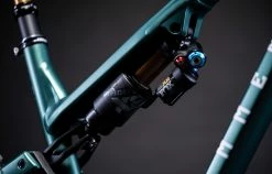 COMMENCAL META TR METALLIC GREEN -Sacoche vélo Magasin de vente 22METATRALC8760C 04 2000