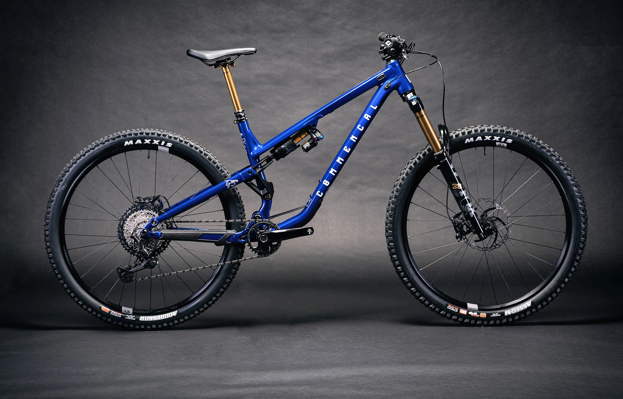 COMMENCAL META TR GLITTERY ROYAL BLUE 3 COMMENCAL META TR GLITTERY ROYAL BLUE