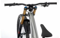 COMMENCAL SUPREME DH SIGNATURE SILVER -Sacoche vélo Magasin de vente 22SUPTM 03 2000