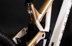 COMMENCAL SUPREME DH V5 GRADIENT GOLD -Sacoche vélo Magasin de vente 22SUPV5ALC4 06 2000