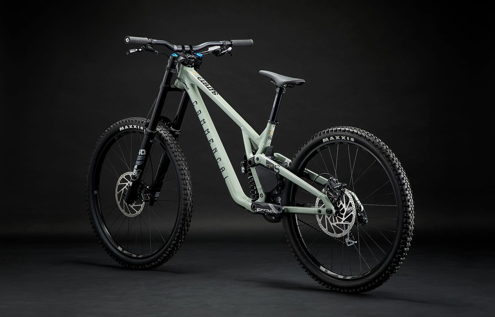 COMMENCAL SUPREME DH V5 ESSENTIAL HERITAGE GREEN 6 COMMENCAL SUPREME DH V5 ESSENTIAL HERITAGE GREEN – Image 4