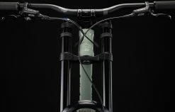 COMMENCAL SUPREME DH V5 ESSENTIAL HERITAGE GREEN 18 COMMENCAL SUPREME DH V5 ESSENTIAL HERITAGE GREEN -Sacoche vélo Magasin de vente 22SUPV5R 07 2000