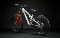 COMMENCAL SUPREME DH V5 SIGNATURE COIL PURE WHITE -Sacoche vélo Magasin de vente 22SUPV5TM 03 2000