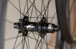 PAIRE DE ROUES ENDURO E13 LG1 DH / FORMULA 27.5 -Sacoche vélo Magasin de vente A21WHALCEND27 02 2000